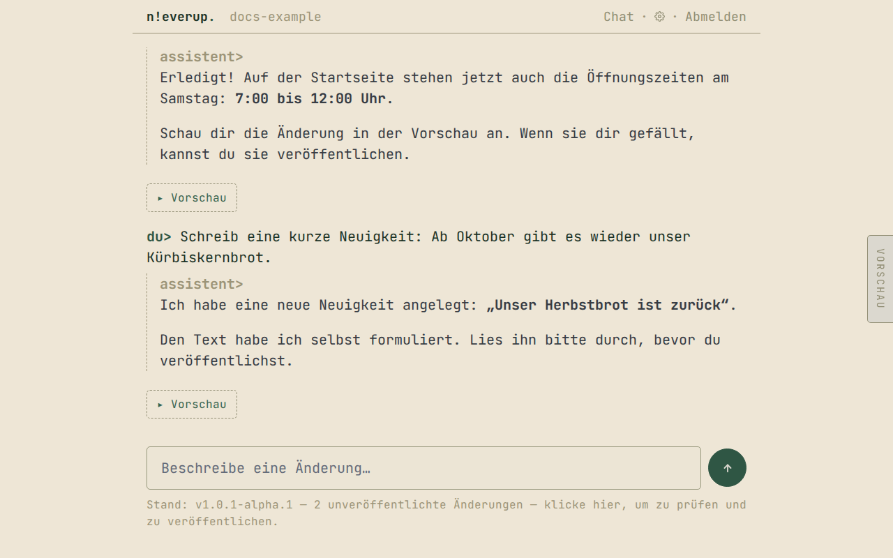 Der Chat: oben die Kopfzeile, in der Mitte die Unterhaltung mit dem Assistenten, unten das Eingabefeld